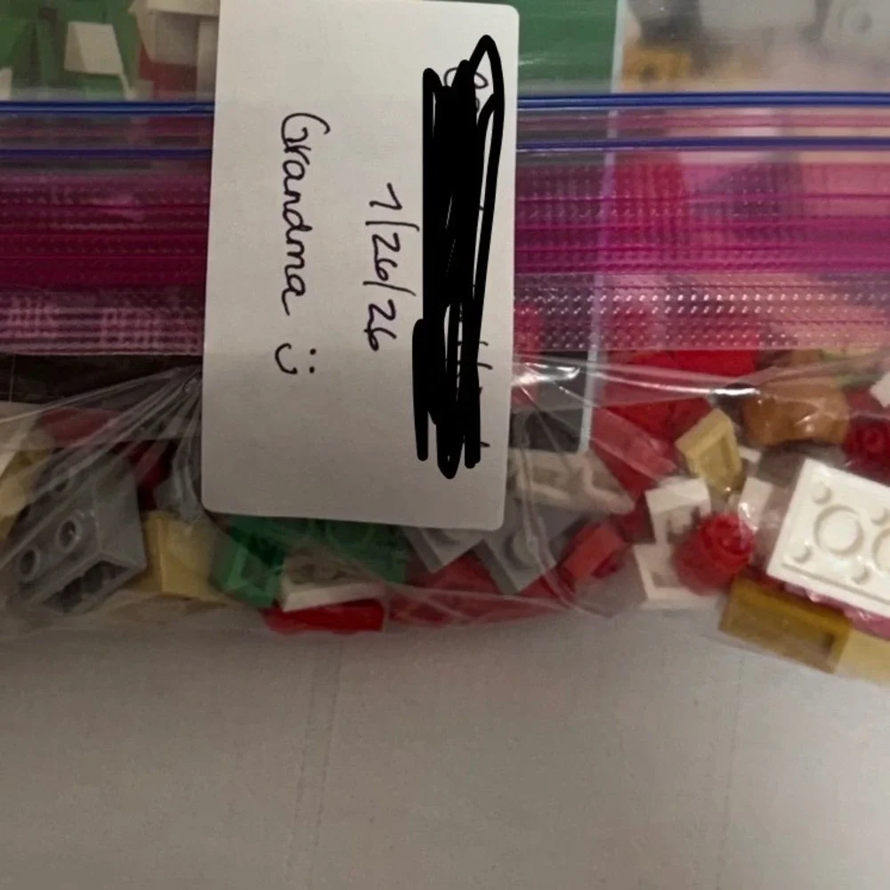 Lego Christmas Penguin 40498 and Mr Mrs Claus BrickHeadz 40274 Retired Set Lot